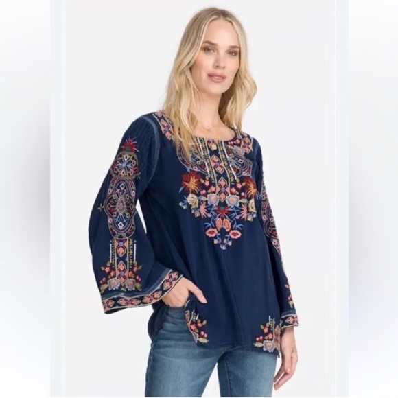 Johnny Was Navy Blue cupra Rayon bell sleeve Embrodiered blouse size small